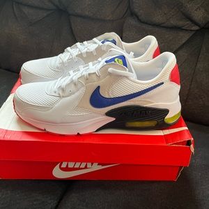 New Nike air max excee size 11.5